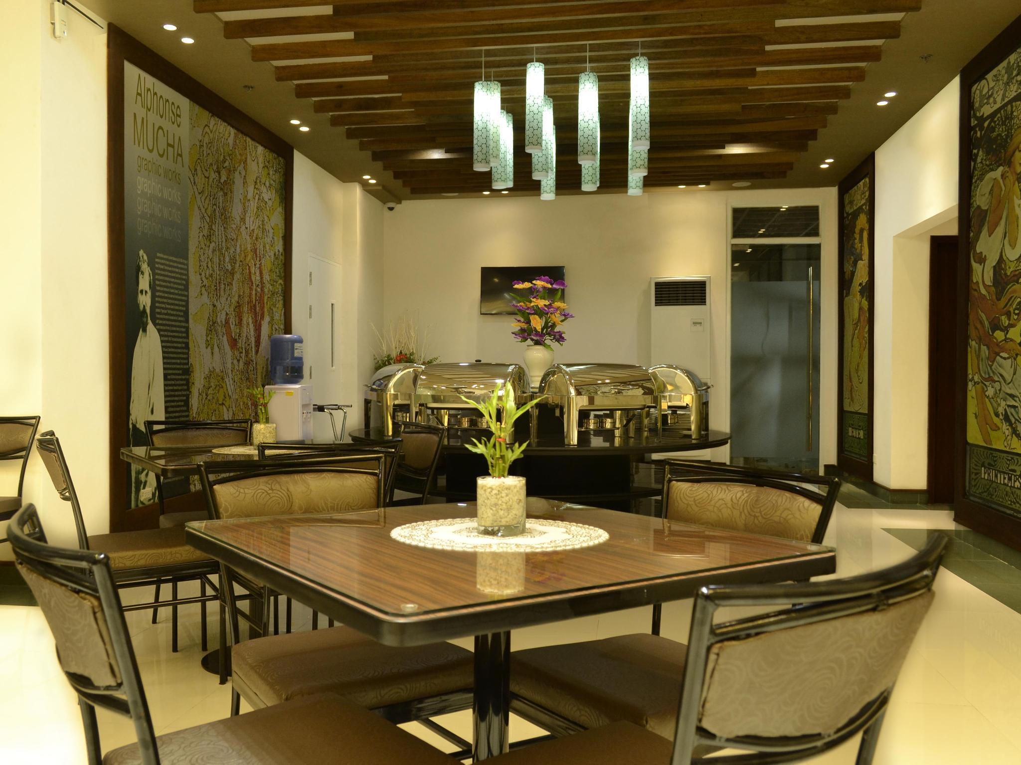 Eurotel Vivaldi Araneta Quezon City Exterior photo